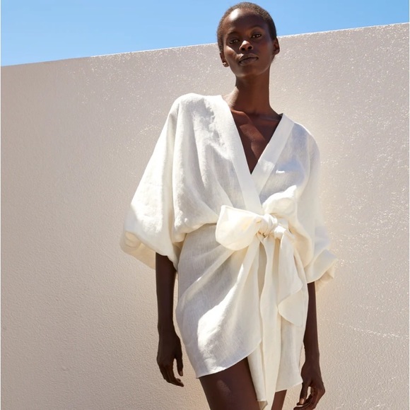 Pieces of White Dresses & Skirts - NWT Pieces of White Peony Dress